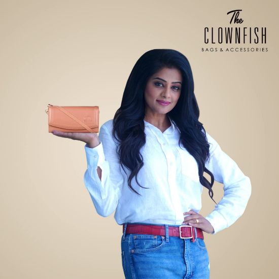 Picture of THE CLOWNFISH Trixie Ladies wallet Purse Sling bag with Shoulder Belt (Peach)