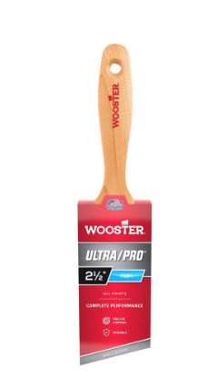 Picture of Wooster 2-1/2" Ultra/Pro Firm Angle Varnish Brush Part# - 41770024