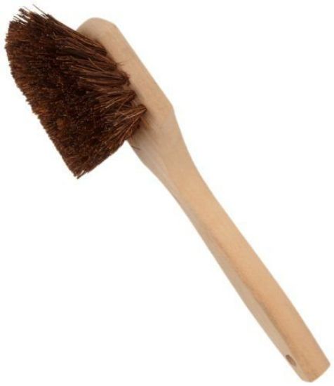 Picture of Magnolia Brush Medium Handle Palmyra Fender Brush Part# - 48